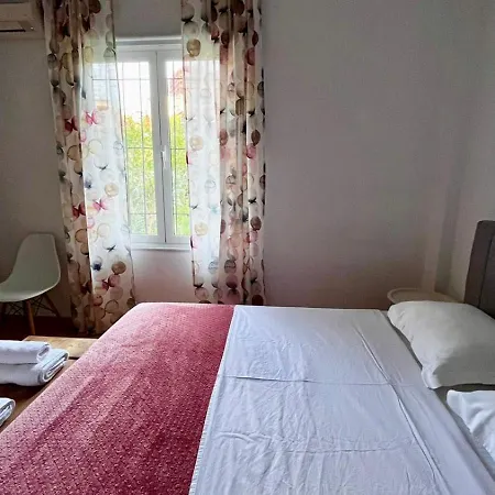 Nyaraló Sonia House Tirana